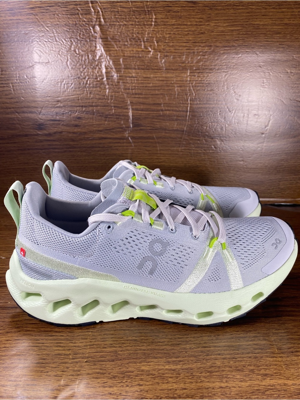 On Cloud surfer trail women’s shoe size 7